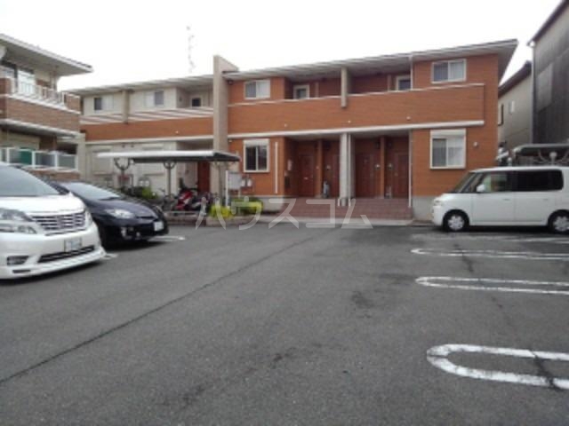 14/20 駐車場