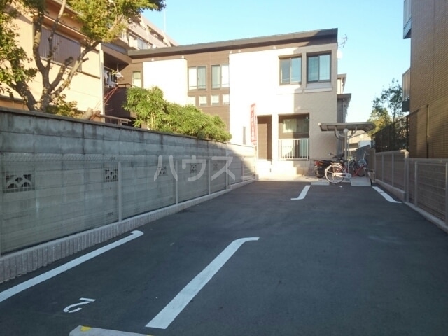 2/8 駐車場