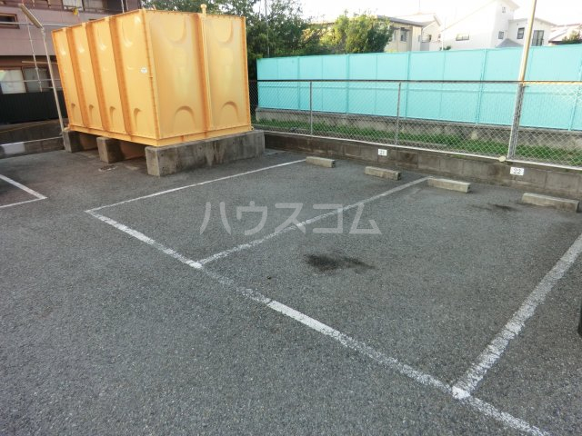 15/20 駐車場