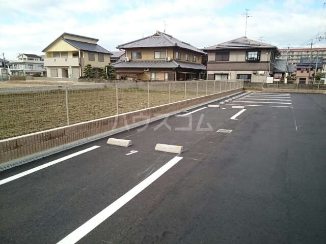 14/16 駐車場