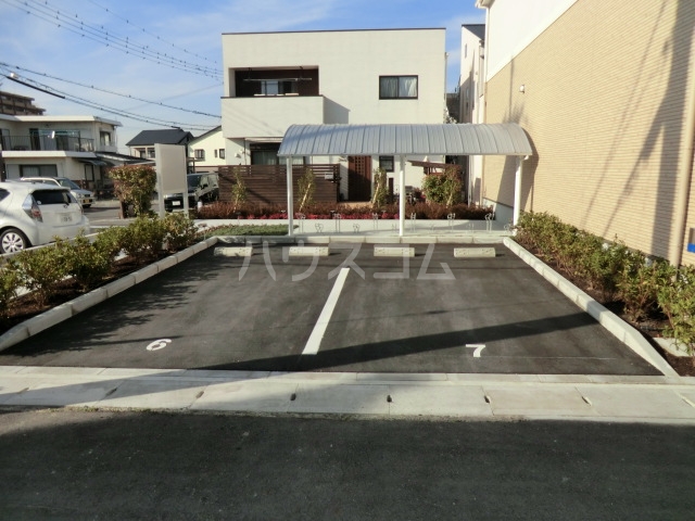 20/26 駐車場