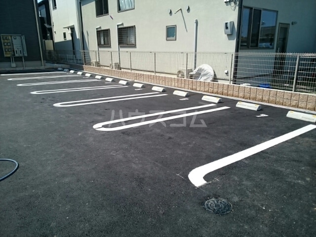 14/20 駐車場
