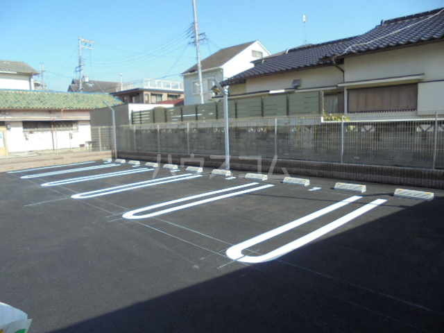 14/19 駐車場