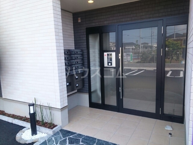 15/26 エントランス