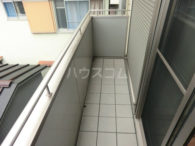 13/20 バルコニー