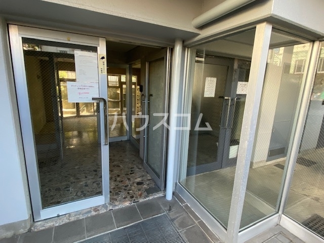 15/25 エントランス