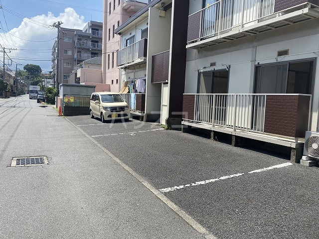 22/30 駐車場
