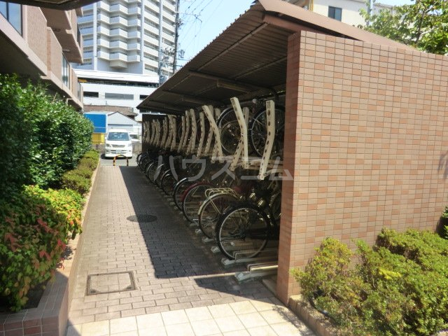 17/22 エントランス