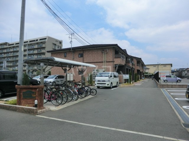 21/27 駐車場