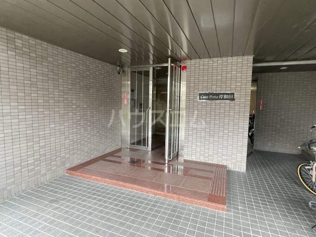 2/4 エントランス