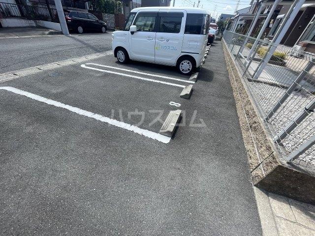 20/29 駐車場