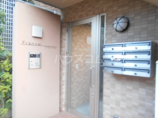 21/30 エントランス