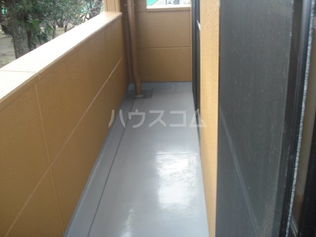 18/28 バルコニー