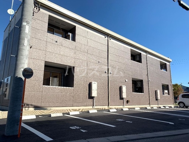 2/3 駐車場