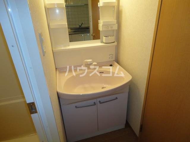 13/30 洗面