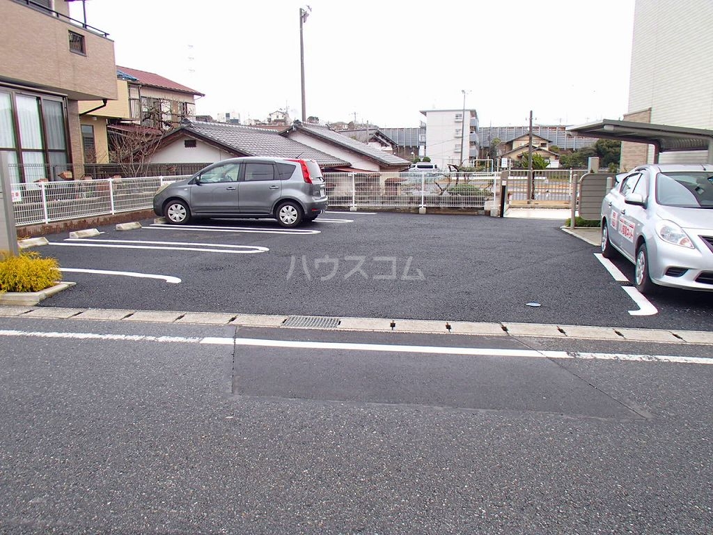 15/25 駐車場