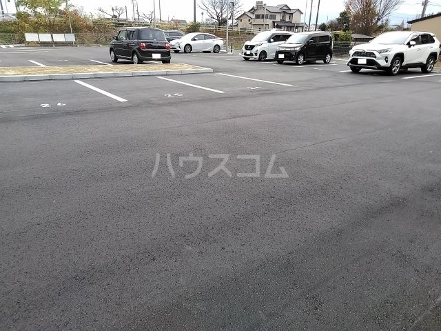 2/7 駐車場