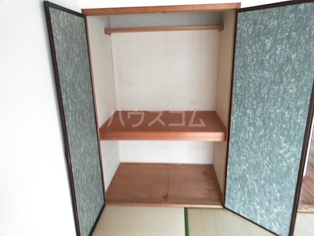 13/30 収納