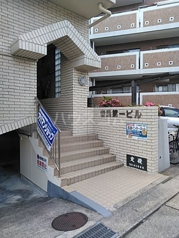 22/30 エントランス