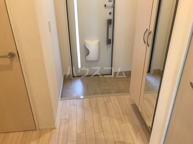 13/30 玄関