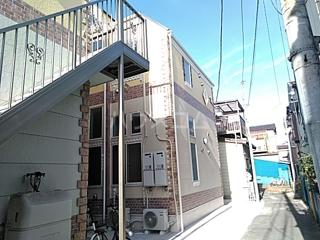 2/3 エントランス