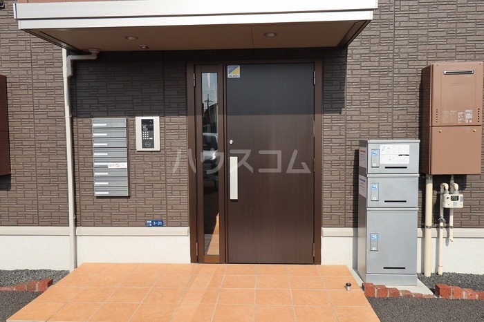 2/5 エントランス