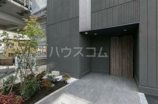 15/25 エントランス