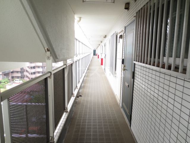 14/18 エントランス