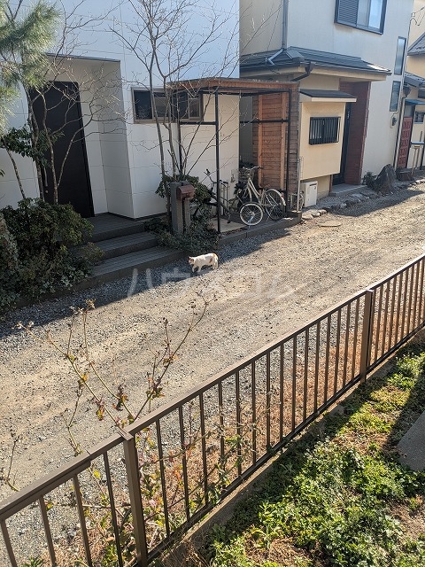 16/23 バルコニー