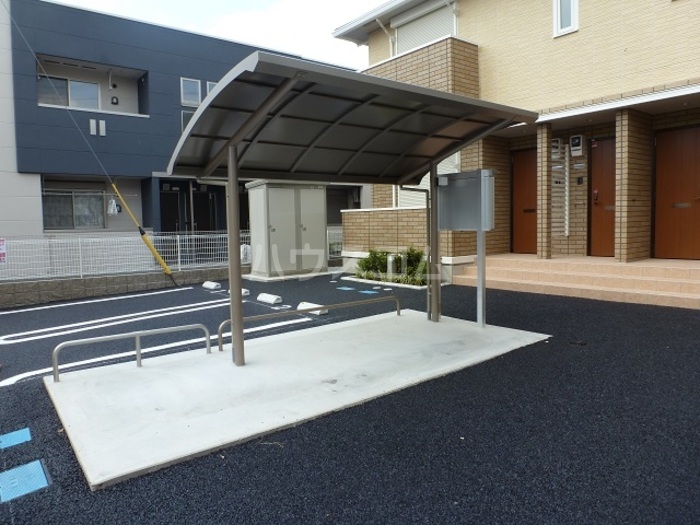 2/7 駐車場