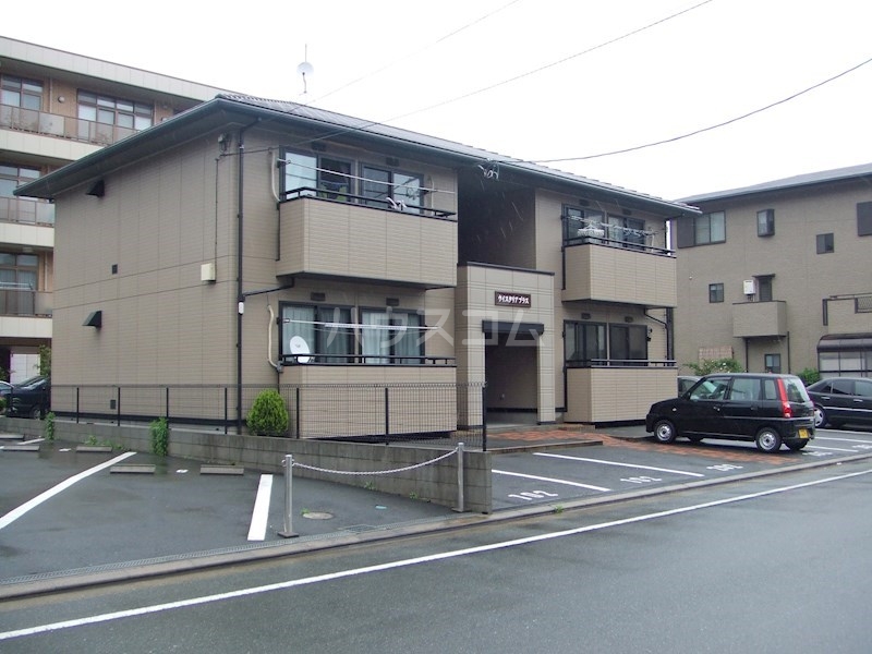 2/3 駐車場