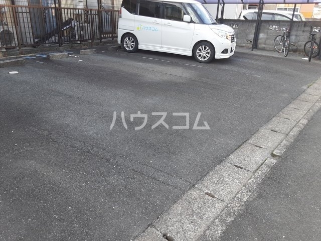 21/29 駐車場