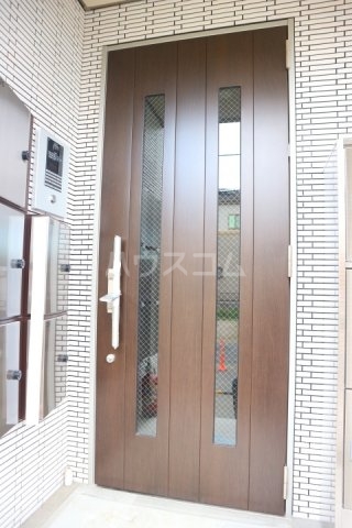 22/30 エントランス