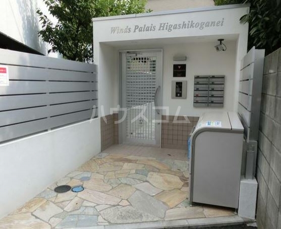 21/29 エントランス