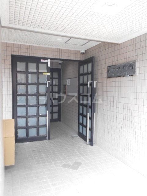 22/30 エントランス