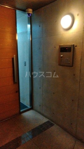 25/30 エントランス