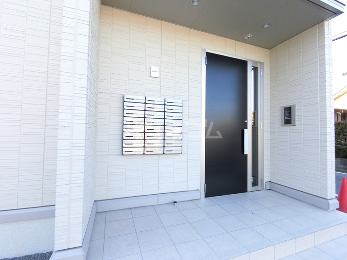 14/20 エントランス