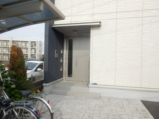 17/23 エントランス