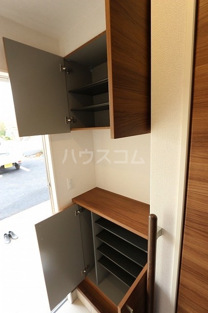 13/30 収納