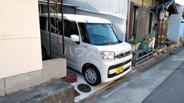 2/3 駐車場