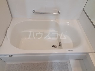 13/30 浴室