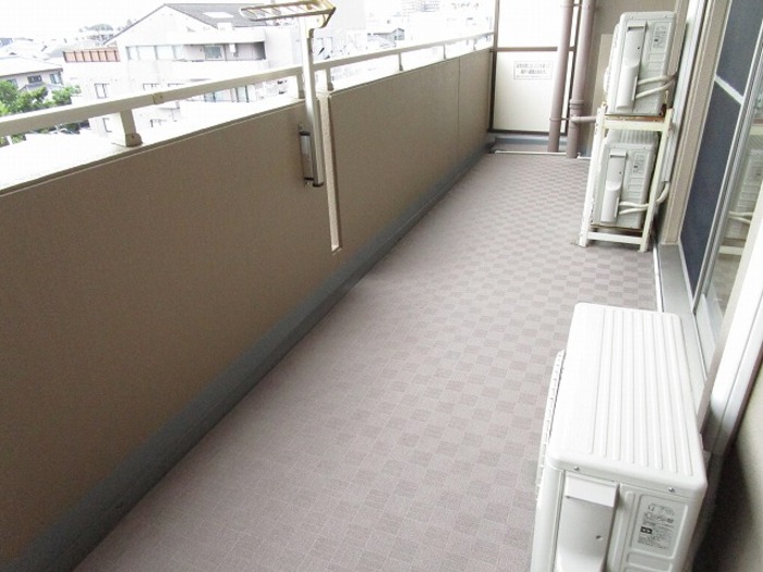 17/30 バルコニー