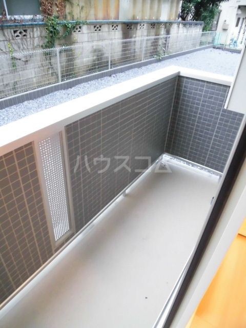 18/26 バルコニー