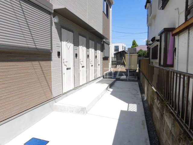 22/30 エントランス