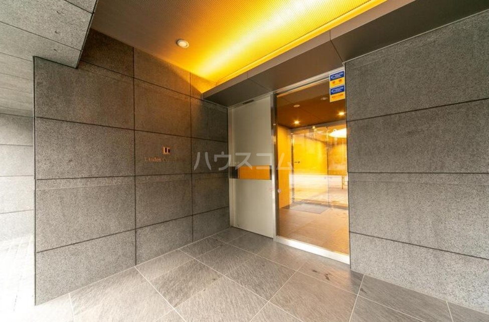 29/29 エントランス