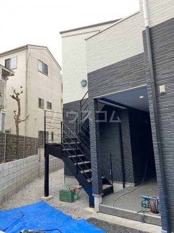 3/4 エントランス