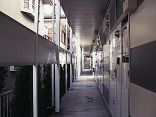 24/29 エントランス