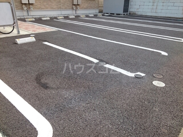 14/22 駐車場