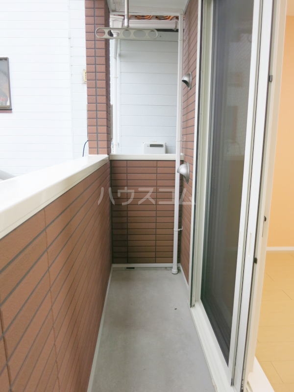 20/30 バルコニー