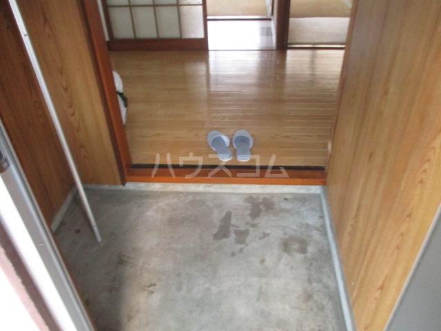 14/30 玄関